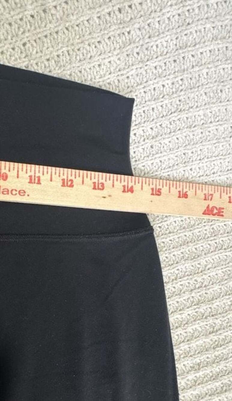 Amazon Essentials Black High Rise Leggings - Picture 3 of 5